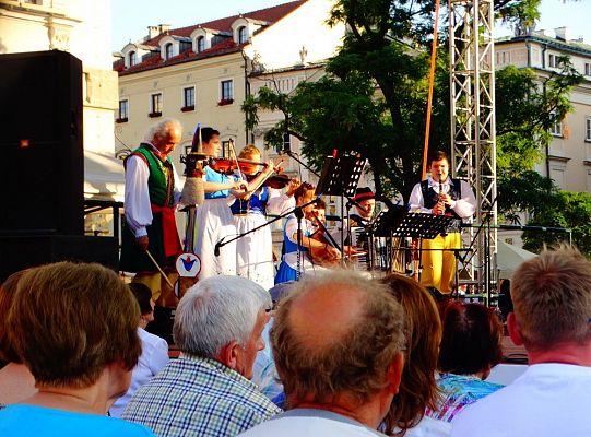 WITOME! Aby zaczarować Kraków, trzeba było ćwiczyć do występu!Zapytaj o sukces ZPiT! – pętla poznawcza