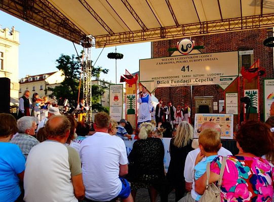 WITOME! Aby zaczarować Kraków, trzeba było ćwiczyć do występu!Zapytaj o sukces ZPiT! – pętla poznawcza