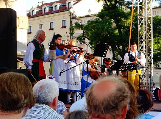 WITOME! Aby zaczarować Kraków, trzeba było ćwiczyć do występu!Zapytaj o sukces ZPiT! – pętla poznawcza