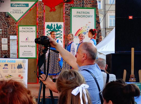 WITOME! Aby zaczarować Kraków, trzeba było ćwiczyć do występu!Zapytaj o sukces ZPiT! – pętla poznawcza