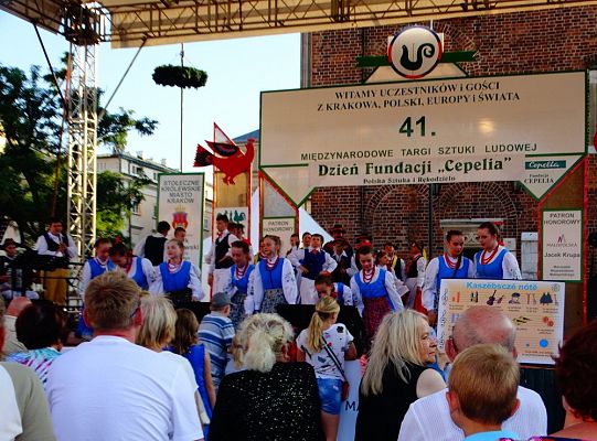 WITOME! Aby zaczarować Kraków, trzeba było ćwiczyć do występu!Zapytaj o sukces ZPiT! – pętla poznawcza