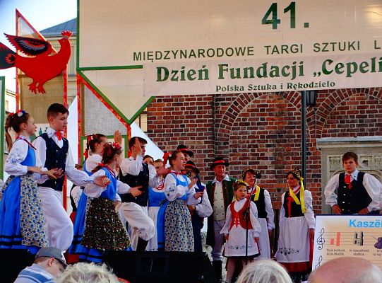 WITOME! Aby zaczarować Kraków, trzeba było ćwiczyć do występu!Zapytaj o sukces ZPiT! – pętla poznawcza