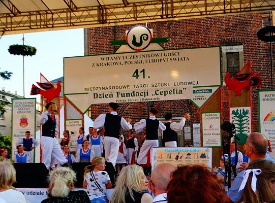 WITOME! Aby zaczarować Kraków, trzeba było ćwiczyć do występu!Zapytaj o sukces ZPiT! – pętla poznawcza