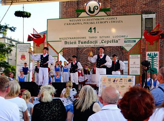 WITOME! Aby zaczarować Kraków, trzeba było ćwiczyć do występu!Zapytaj o sukces ZPiT! – pętla poznawcza