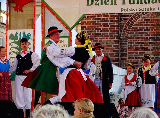 WITOME! Aby zaczarować Kraków, trzeba było ćwiczyć do występu!Zapytaj o sukces ZPiT! – pętla poznawcza