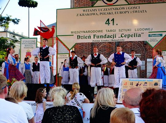 WITOME! Aby zaczarować Kraków, trzeba było ćwiczyć do występu!Zapytaj o sukces ZPiT! – pętla poznawcza