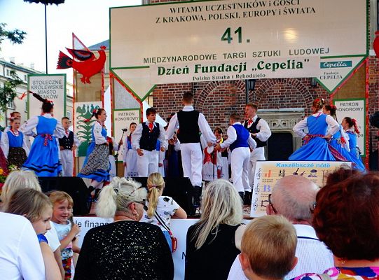 WITOME! Aby zaczarować Kraków, trzeba było ćwiczyć do występu!Zapytaj o sukces ZPiT! – pętla poznawcza