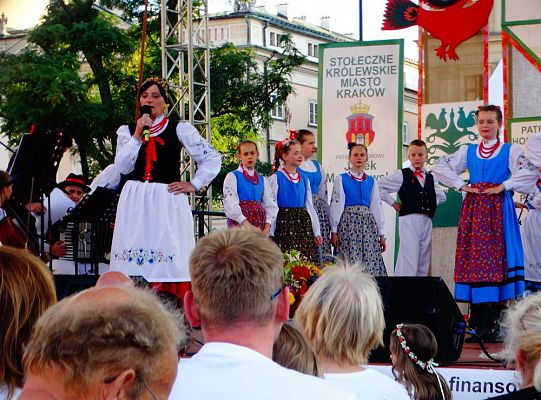 WITOME! Aby zaczarować Kraków, trzeba było ćwiczyć do występu!Zapytaj o sukces ZPiT! – pętla poznawcza