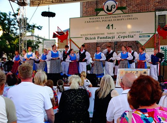WITOME! Aby zaczarować Kraków, trzeba było ćwiczyć do występu!Zapytaj o sukces ZPiT! – pętla poznawcza
