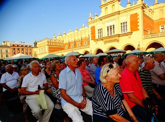 WITOME! Aby zaczarować Kraków, trzeba było ćwiczyć do występu!Zapytaj o sukces ZPiT! – pętla poznawcza