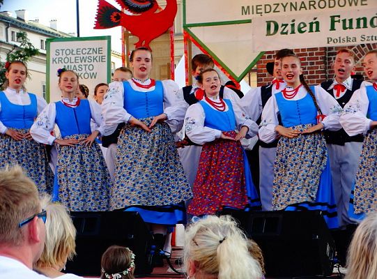 WITOME! Aby zaczarować Kraków, trzeba było ćwiczyć do występu!Zapytaj o sukces ZPiT! – pętla poznawcza