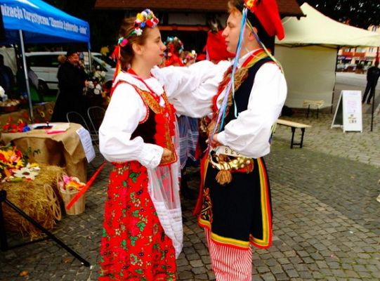 Jesteś na lęborskim „Weselu”. Dziś bawisz się razem z nami! – luka informacyjna