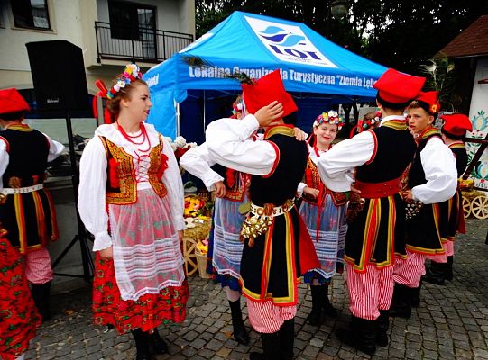 Jesteś na lęborskim „Weselu”. Dziś bawisz się razem z nami! – luka informacyjna