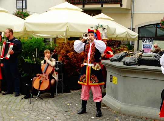 Jesteś na lęborskim „Weselu”. Dziś bawisz się razem z nami! – luka informacyjna
