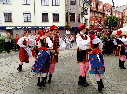 Jesteś na lęborskim „Weselu”. Dziś bawisz się razem z nami! – luka informacyjna