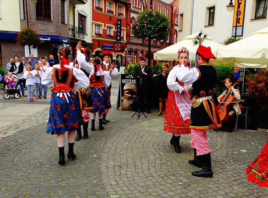 Jesteś na lęborskim „Weselu”. Dziś bawisz się razem z nami! – luka informacyjna