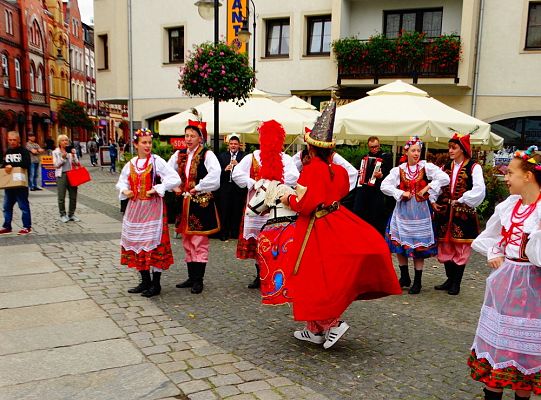 Jesteś na lęborskim „Weselu”. Dziś bawisz się razem z nami! – luka informacyjna