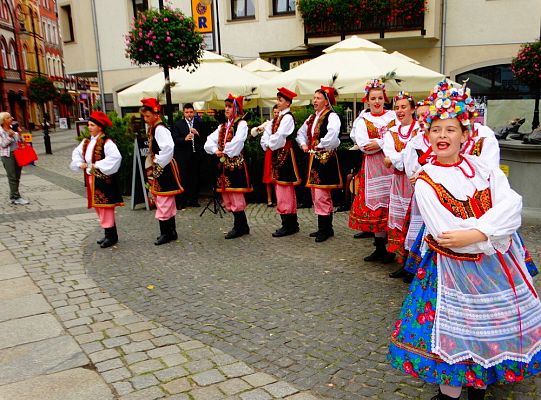 Jesteś na lęborskim „Weselu”. Dziś bawisz się razem z nami! – luka informacyjna