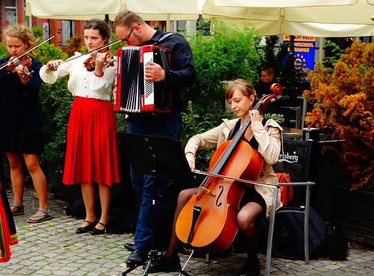 Jesteś na lęborskim „Weselu”. Dziś bawisz się razem z nami! – luka informacyjna