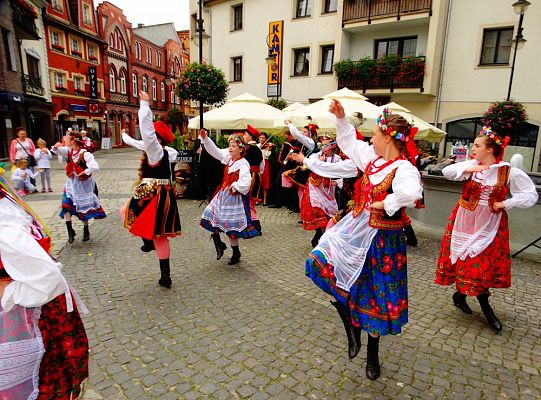 Jesteś na lęborskim „Weselu”. Dziś bawisz się razem z nami! – luka informacyjna