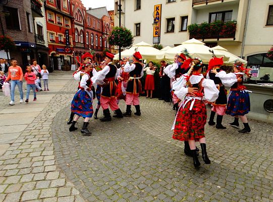 Jesteś na lęborskim „Weselu”. Dziś bawisz się razem z nami! – luka informacyjna