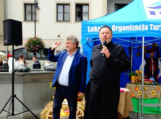 Jesteś na lęborskim „Weselu”. Dziś bawisz się razem z nami! – luka informacyjna