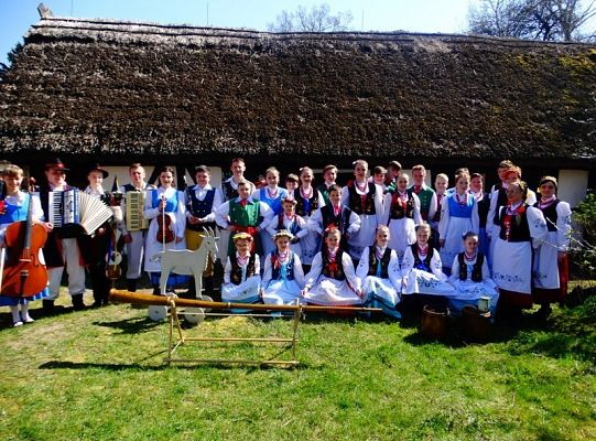 Jak wieść niesie z Kroniki Zespołu Pieśni i Tańca w Roku Pańskim 2016!