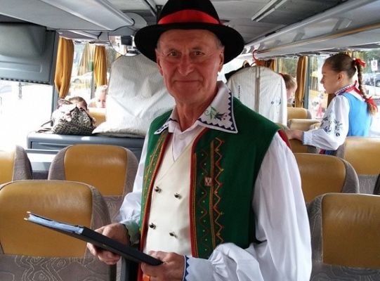 Cepeliadę w telefonie oglądać wypada....