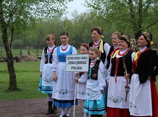 Perfekcja na scenie. ZPiT ZL przyciąga tłumy. Czerń w każdy dzień.