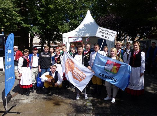 Zespół Pieśni i Tańca "Ziemia Lęborska" od piątku 21 czerwca reprezentuje miasto Lębork podczas 38. Międzynarodowego Zjazdu Hanzy 2018.