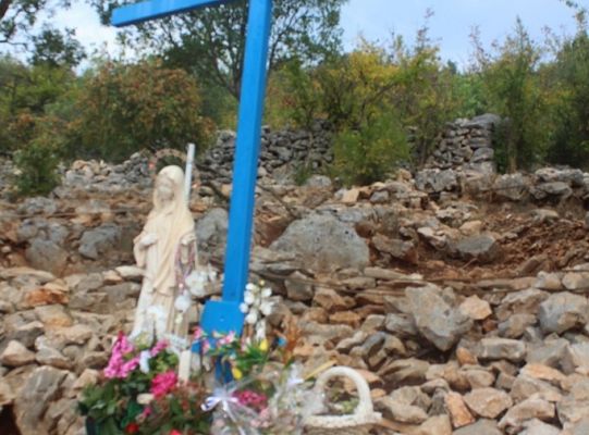 Wdrapujemy  się na górę objawień w Medjugorje! Ziemia Lęborska – jak skała!