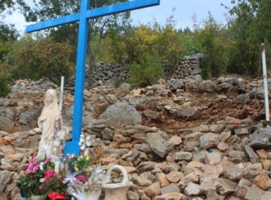 Wdrapujemy  się na górę objawień w Medjugorje! Ziemia Lęborska – jak skała!