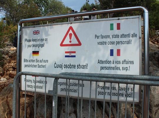 Wdrapujemy  się na górę objawień w Medjugorje! Ziemia Lęborska – jak skała!