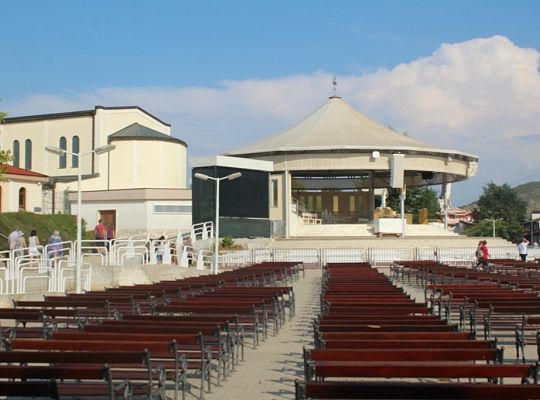 Wdrapujemy  się na górę objawień w Medjugorje! Ziemia Lęborska – jak skała!