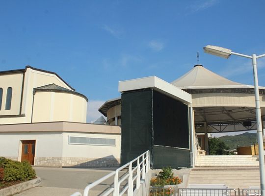 Wdrapujemy  się na górę objawień w Medjugorje! Ziemia Lęborska – jak skała!