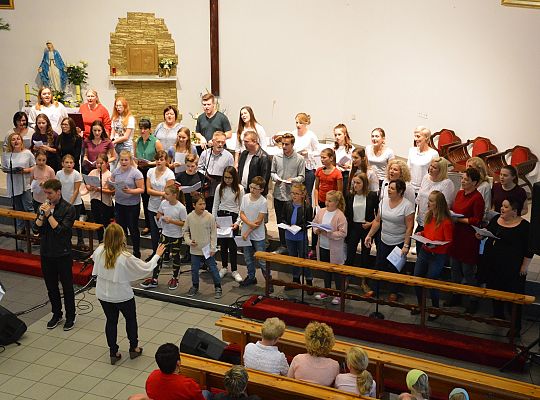 Gra na żywioł , to mocna strona koncertu GOSPEL. JP II w Miłosierdziu!